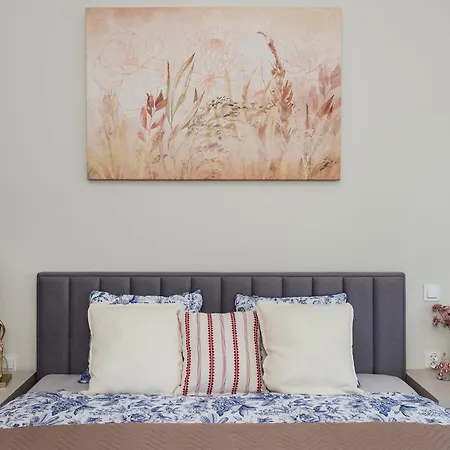 Lejlighed Blue Near Schindler *